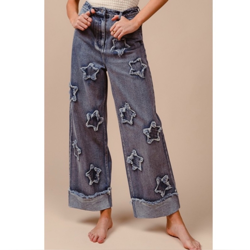 NWT BiBi "The Shay" Denim Star
Patch Jeans